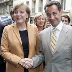 La chancelière allemande Angela Merkel et le président français Nicolas Sarkozy